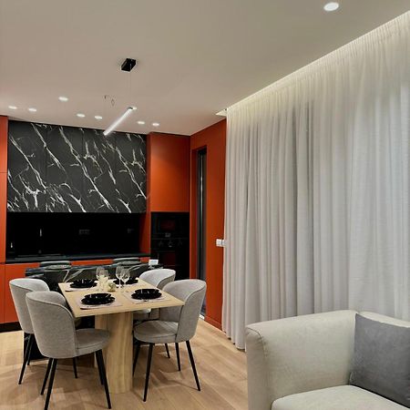 Incasso City Center Apartment Tirana Esterno foto