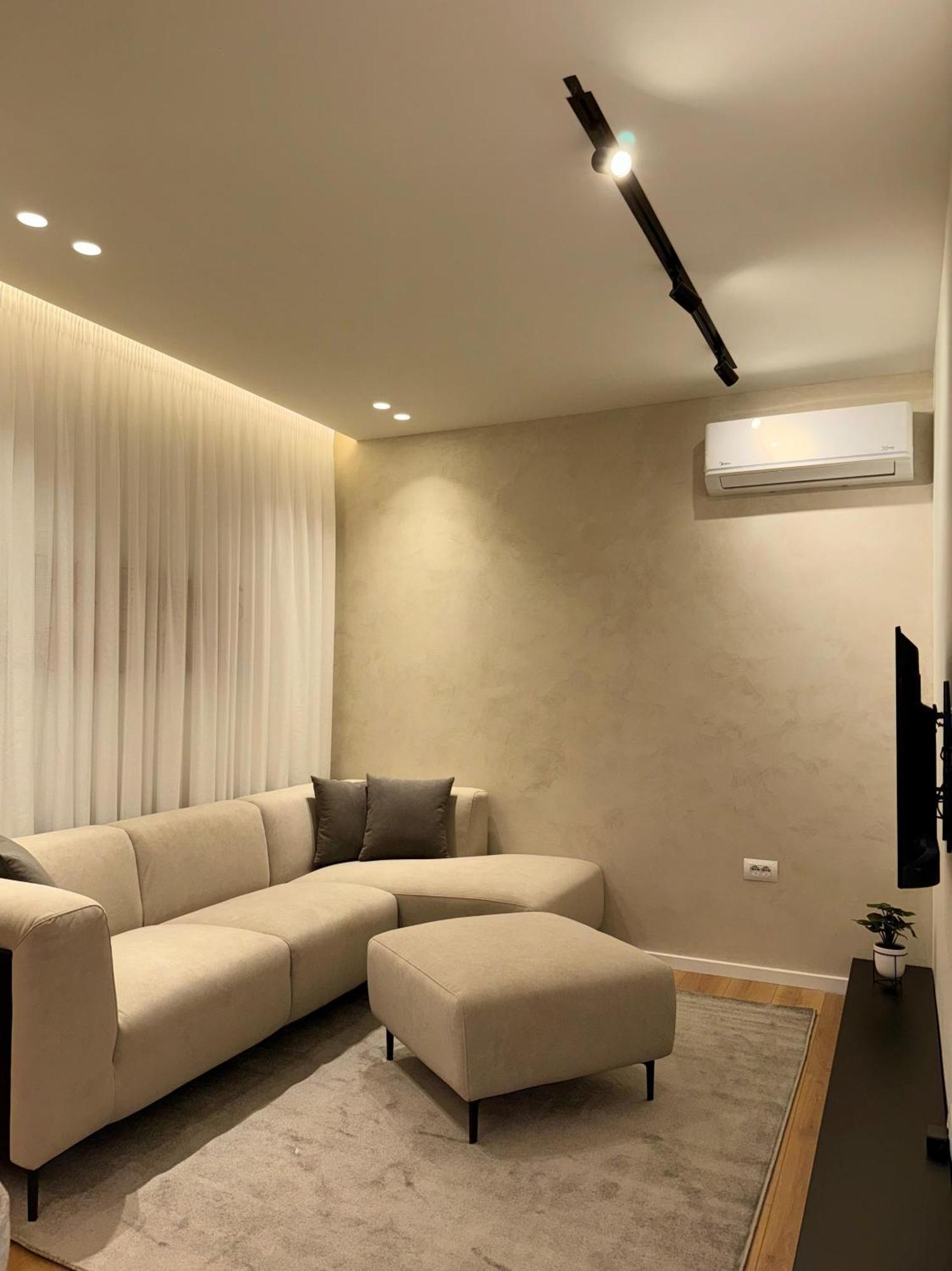 Incasso City Center Apartment Tirana Esterno foto