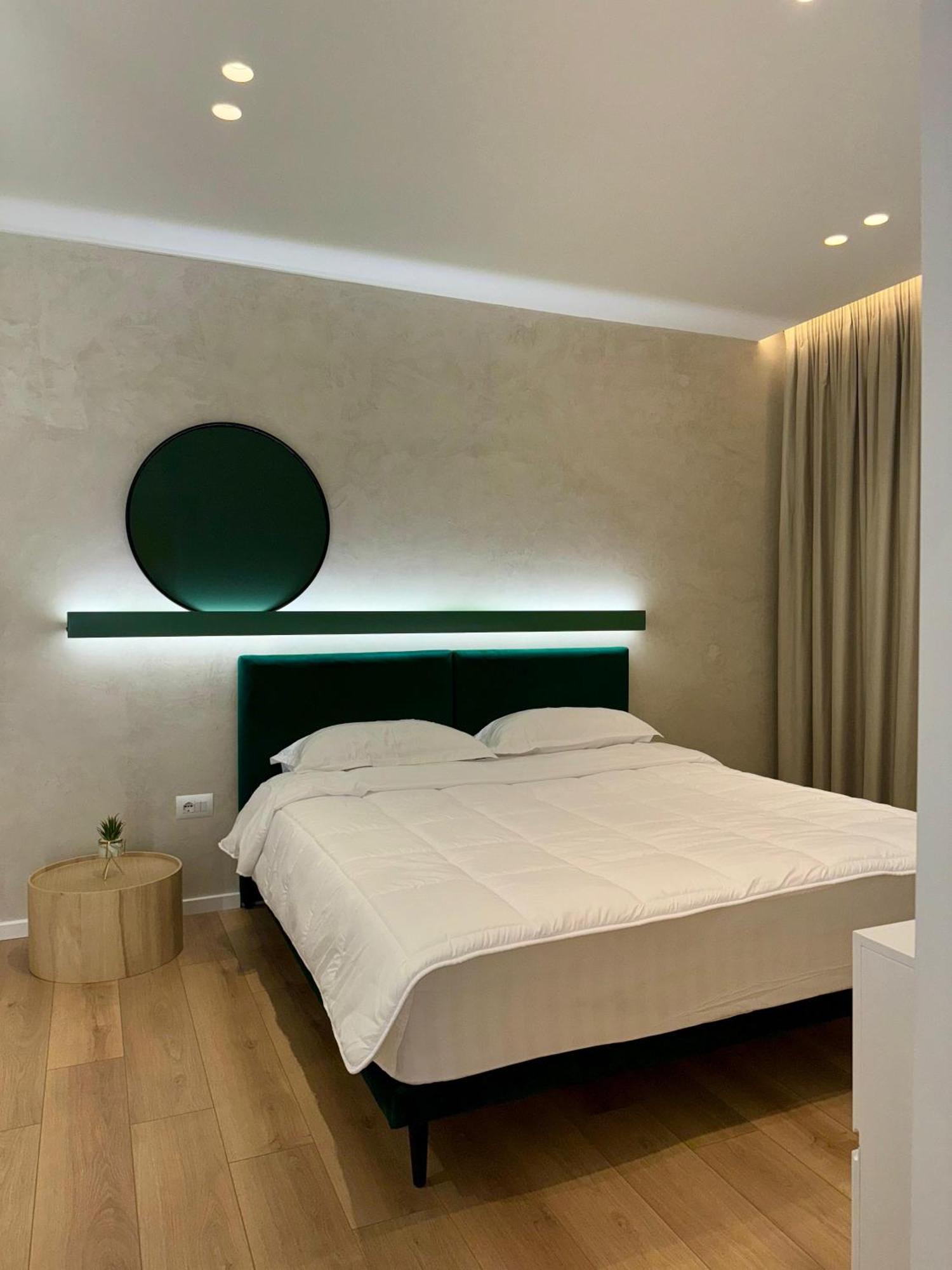 Incasso City Center Apartment Tirana Esterno foto
